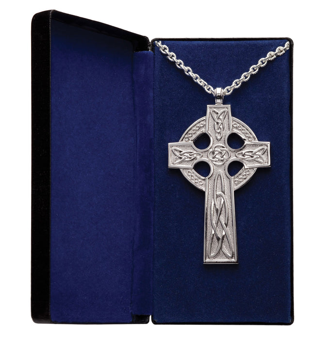 Traditional Celtic design Cross and Chain