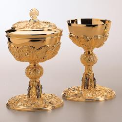 Florentine Grapes & Wheat Chalice & Ciborium