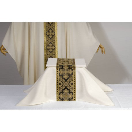 Arte Grosse "Saxony" Chasuble & Matching Funeral Set