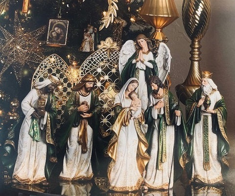 Six Piece Nativity Set With Olive & Gold Patterns